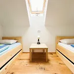 Koca Ob Izviru Soce * Trenta