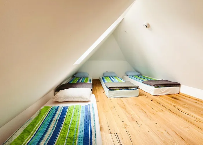 Koca Ob Izviru Soce * Trenta