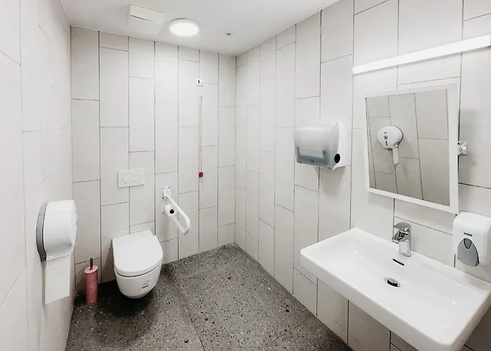 Koca Ob Izviru Soce Trenta