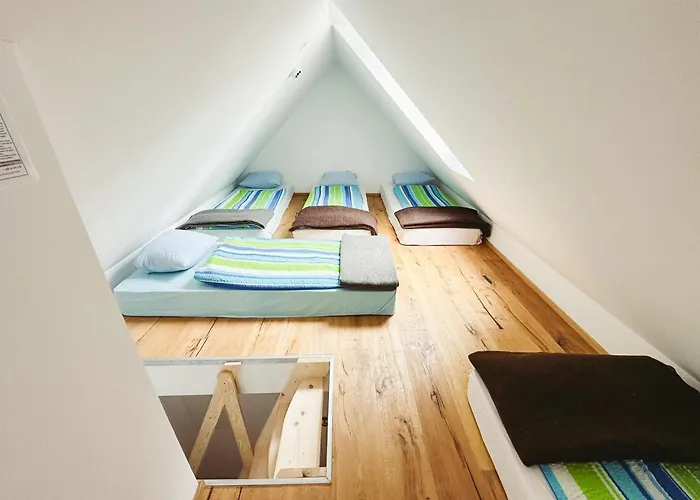 Koca Ob Izviru Soce Lodge